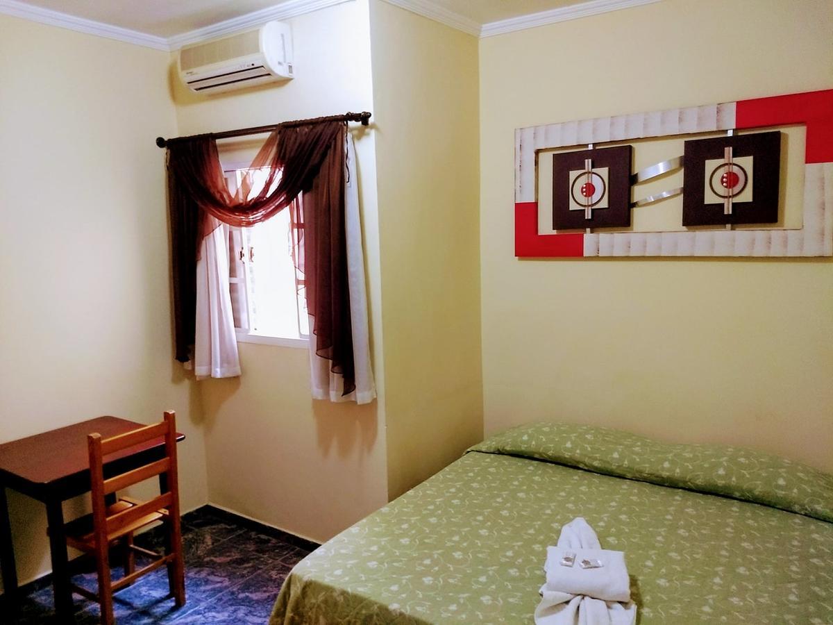 Hotel Telles Hortolândia Kültér fotó